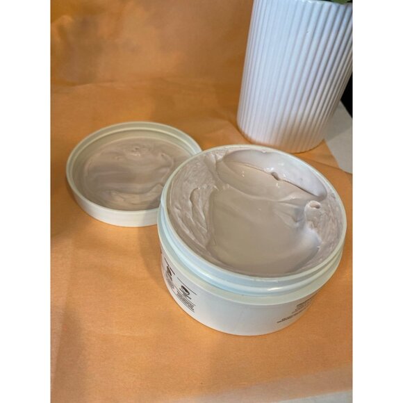 Bath & Body Works “Vanilla Romance” NEW 4-Pc Full Size Set - Picture 10 of 12